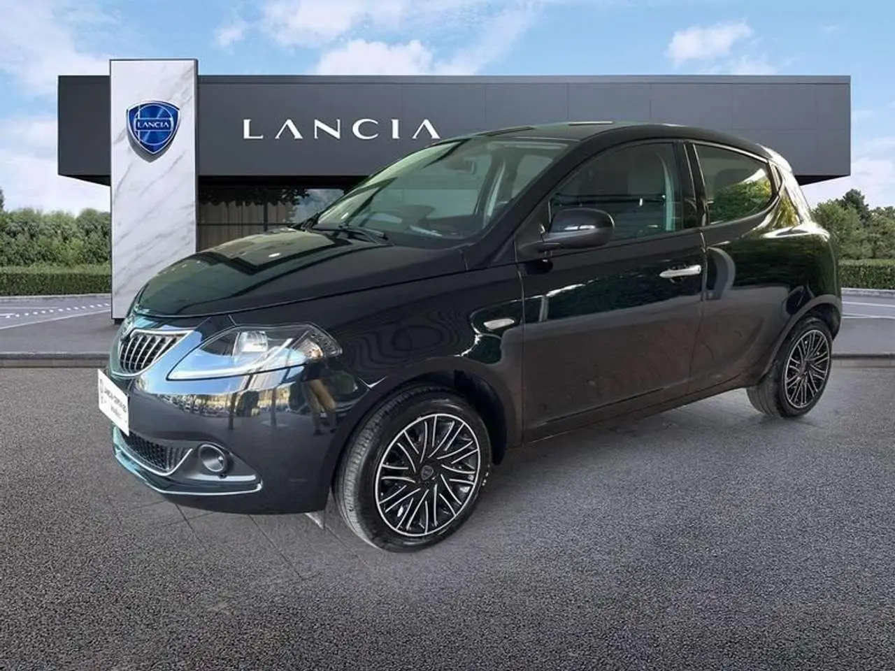 Photo 1 : Lancia Ypsilon 2022 Petrol