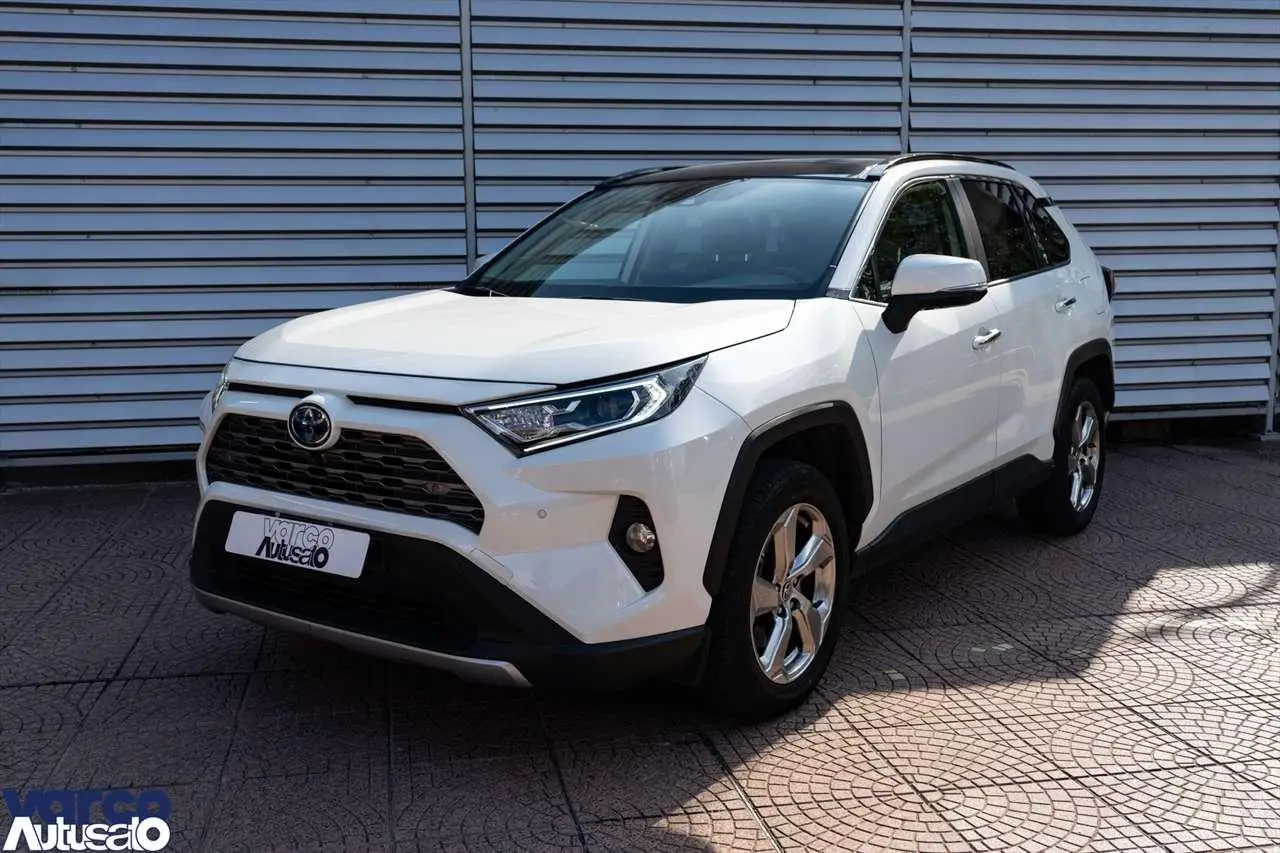 Photo 1 : Toyota Rav4 2020 Hybrid