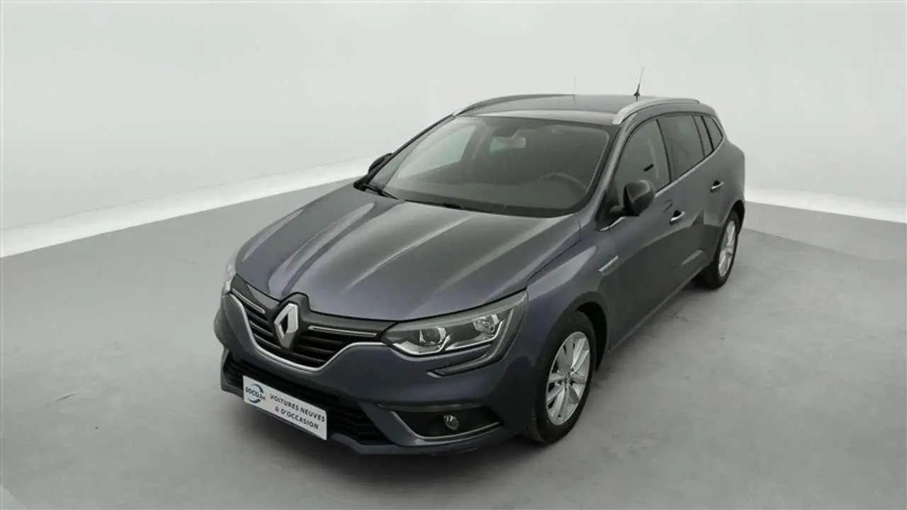 Photo 1 : Renault Megane 2018 Essence