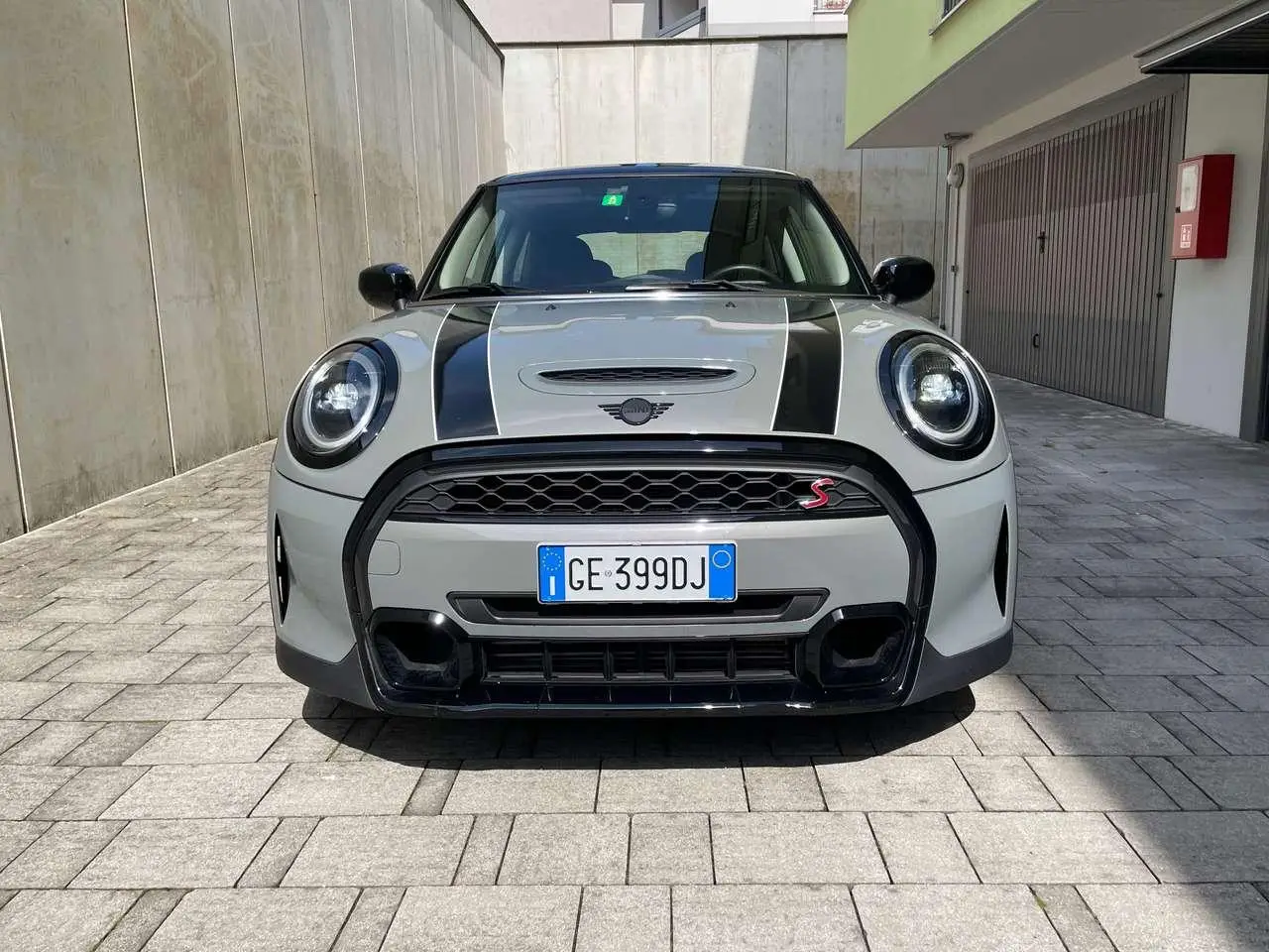 Photo 1 : Mini Cooper 2021 Petrol