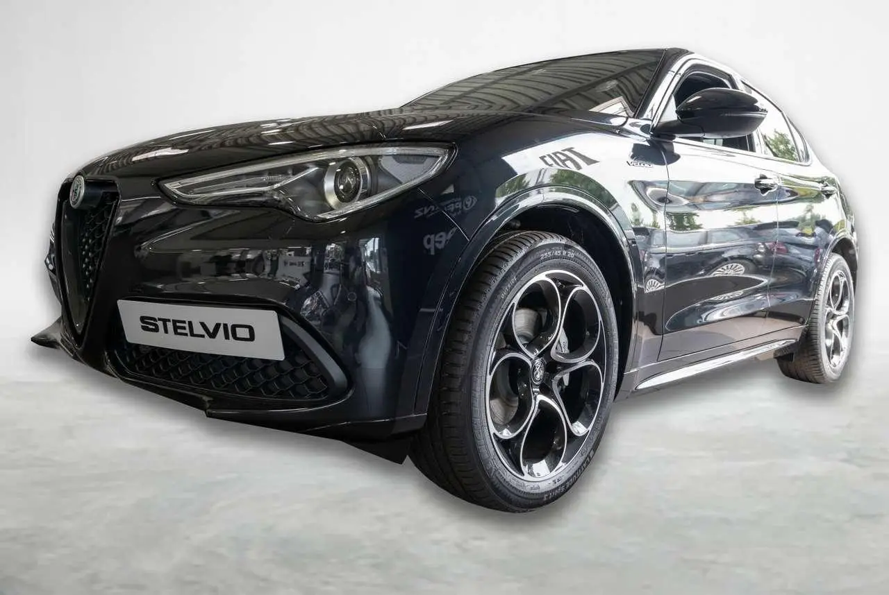 Photo 1 : Alfa Romeo Stelvio 2023 Essence