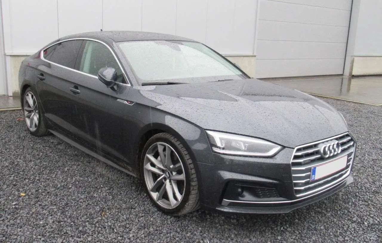 Photo 1 : Audi A5 2018 Petrol