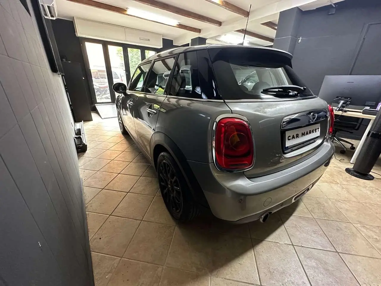 Photo 1 : Mini One 2018 Diesel