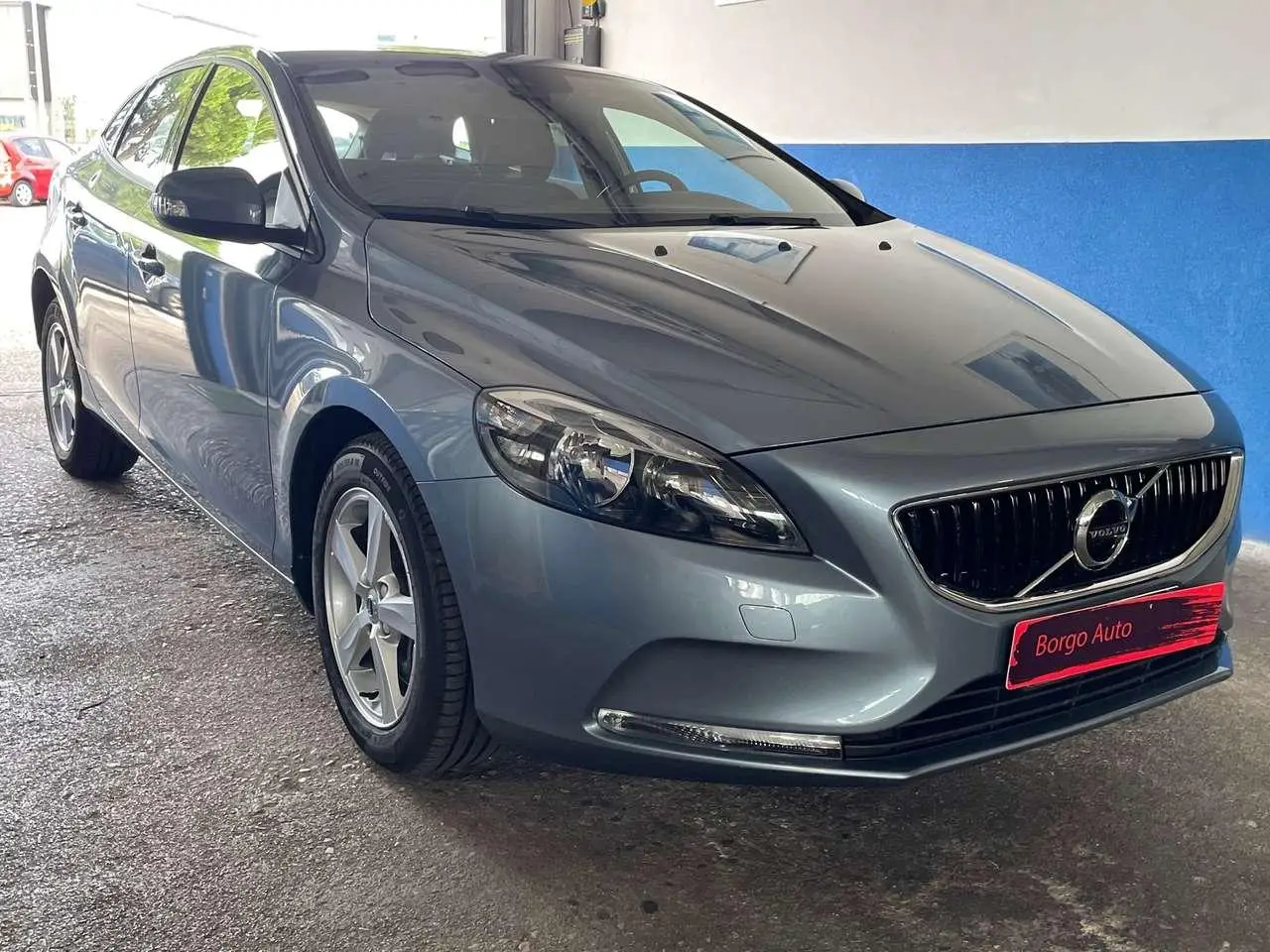 Photo 1 : Volvo V40 2017 Diesel