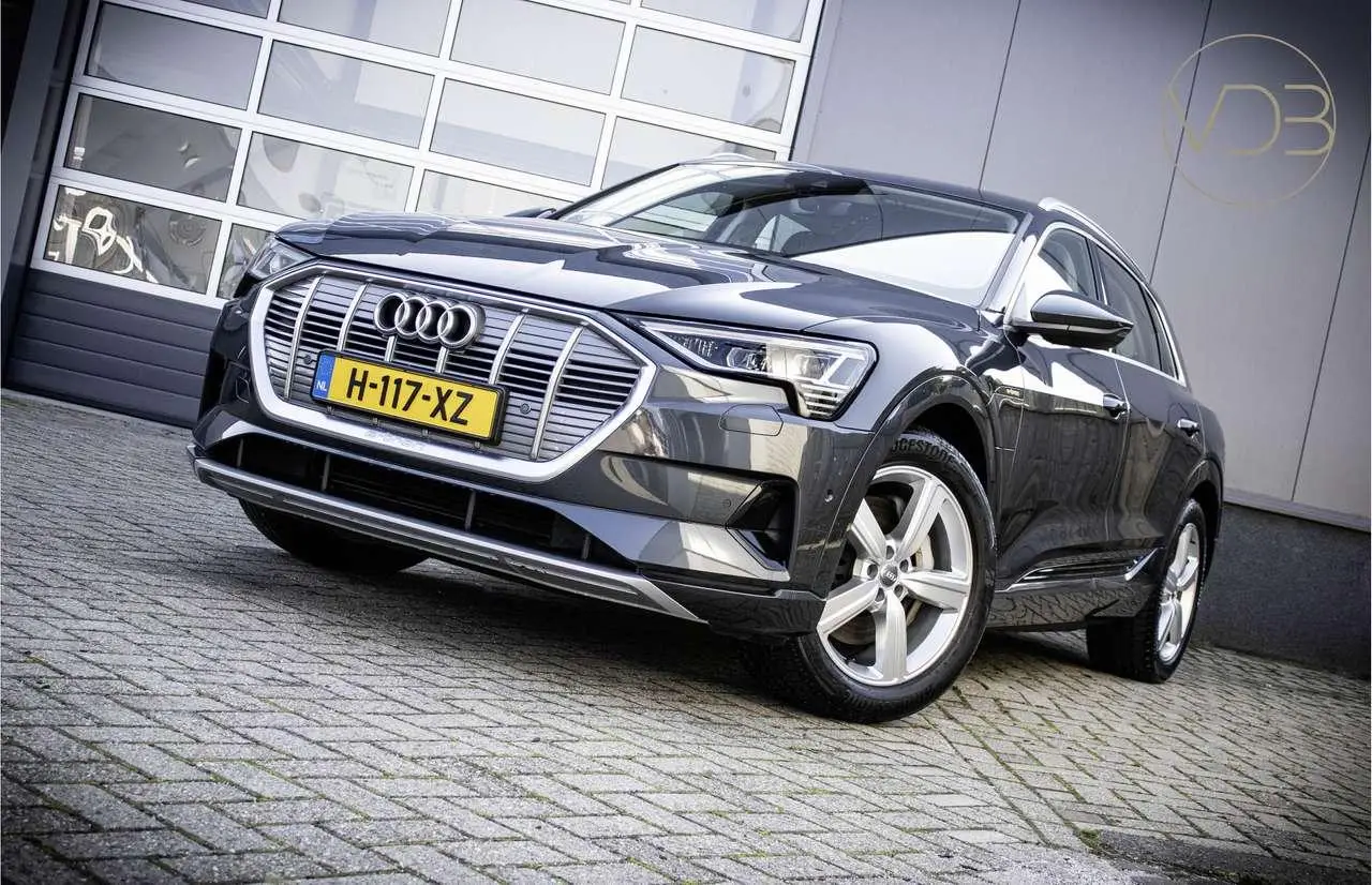 Photo 1 : Audi E-tron 2020 Electric