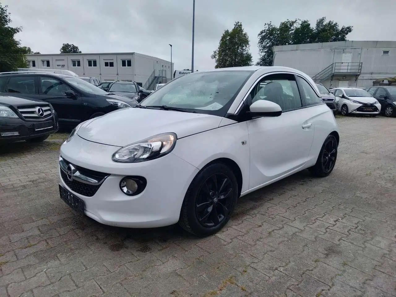 Photo 1 : Opel Adam 2017 Essence