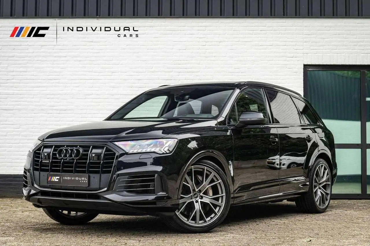 Photo 1 : Audi Q7 2020 Hybrid