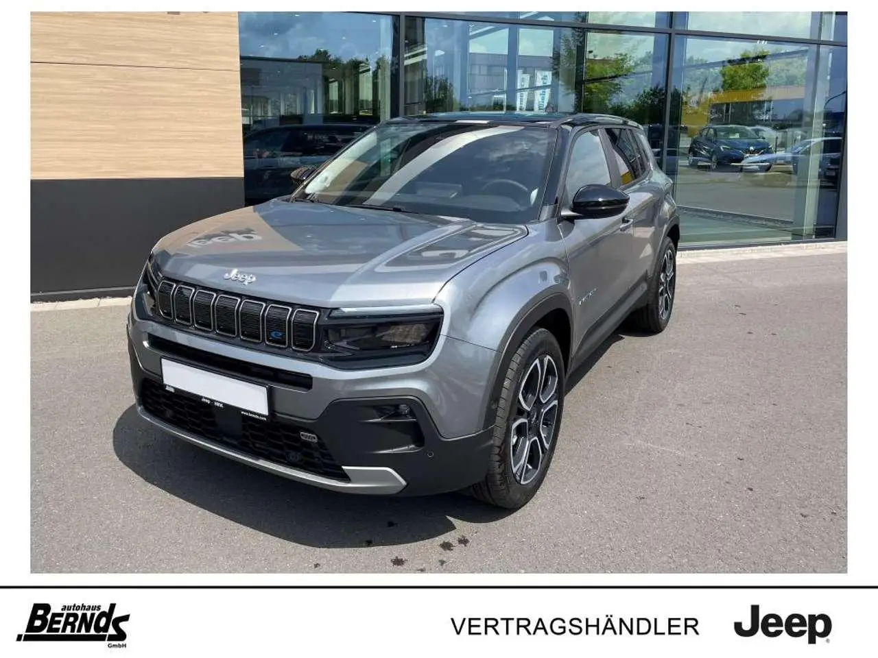 Photo 1 : Jeep Avenger 2023 Électrique