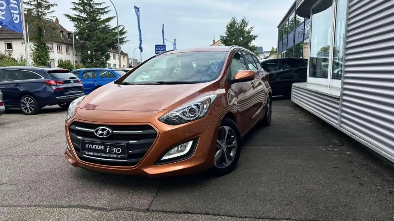 Photo 1 : Hyundai I30 2016 Petrol