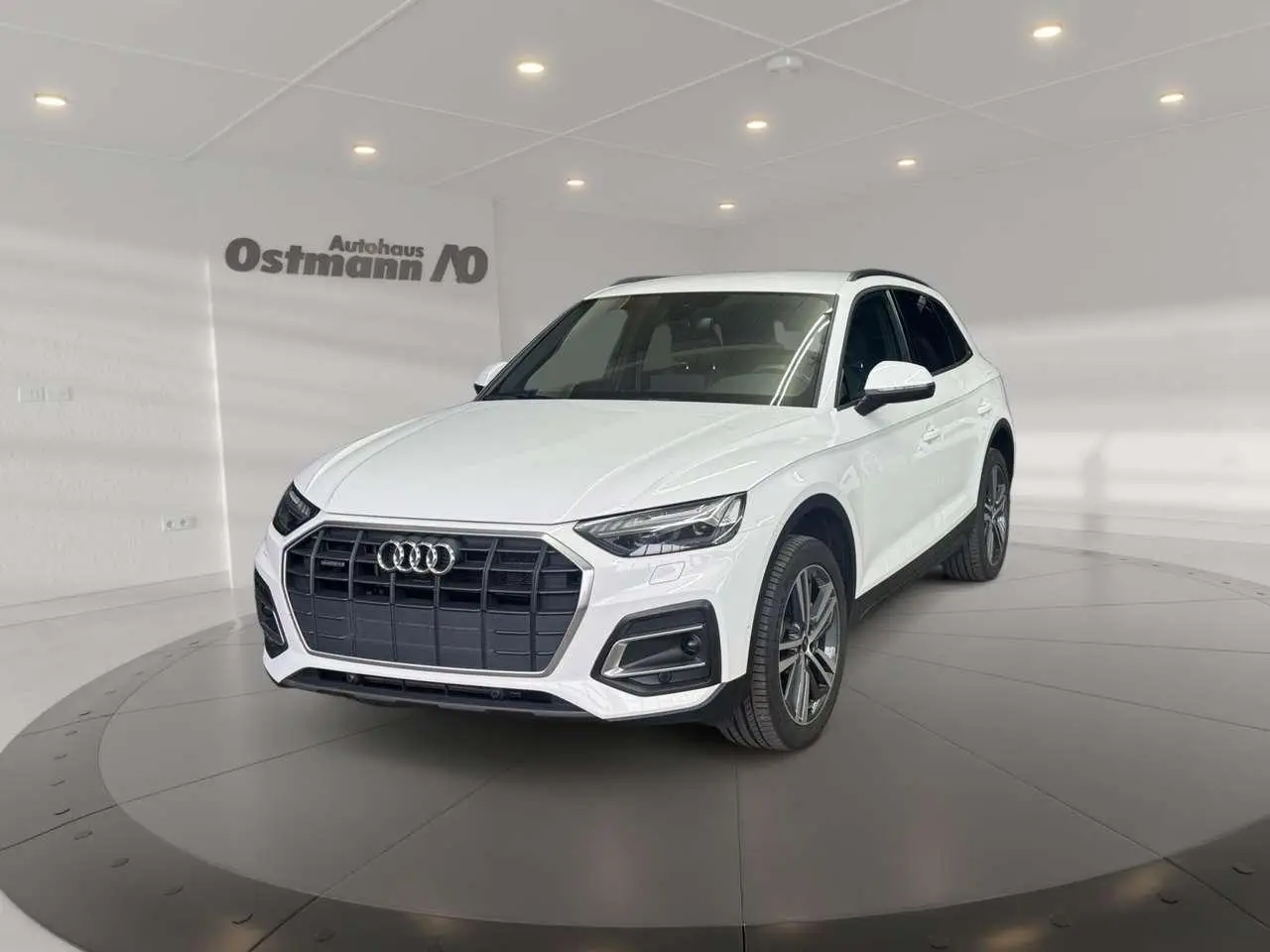 Photo 1 : Audi Q5 2021 Hybride