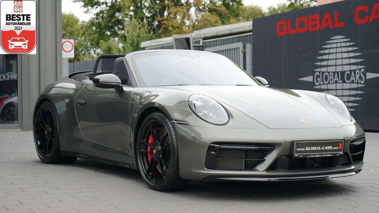 Photo 1 : Porsche 992 2023 Petrol