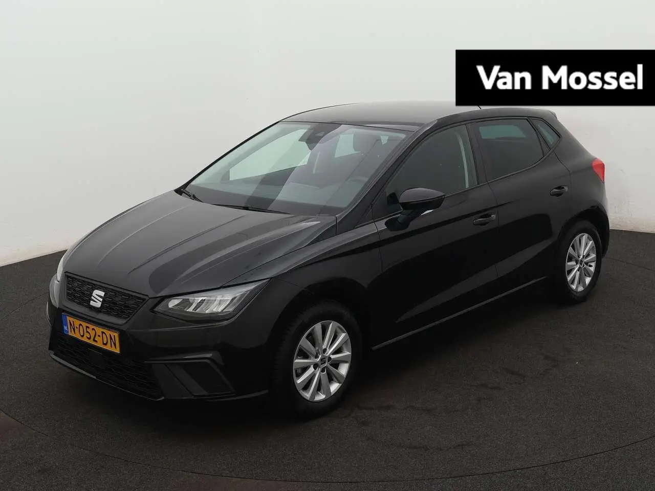 Photo 1 : Seat Ibiza 2021 Petrol