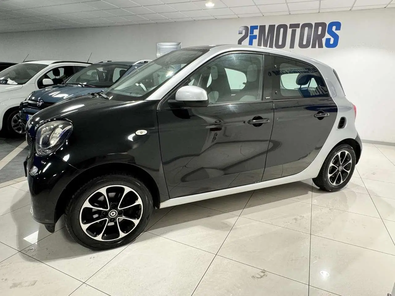 Photo 1 : Smart Forfour 2015 Essence