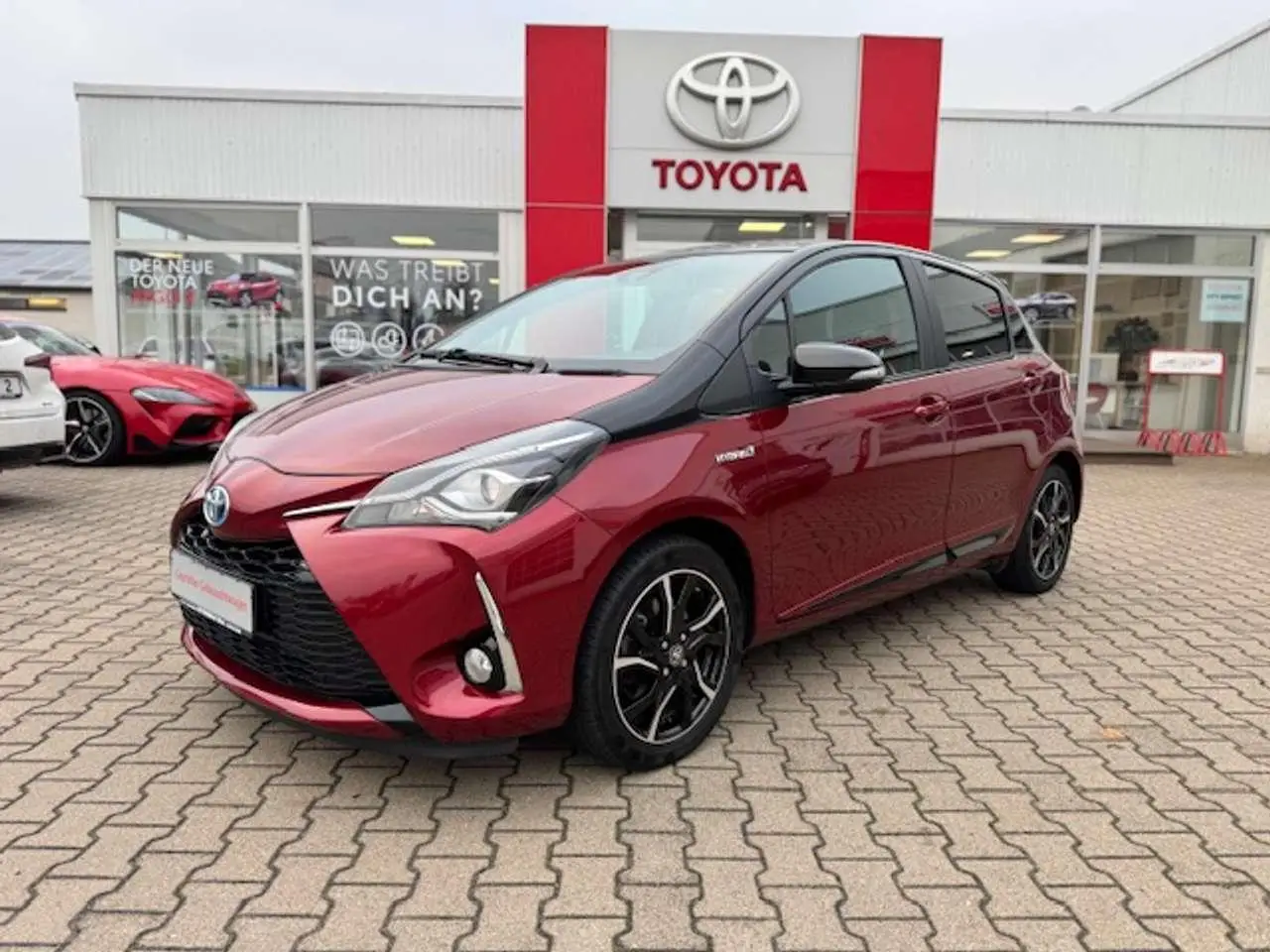 Photo 1 : Toyota Yaris 2018 Hybrid