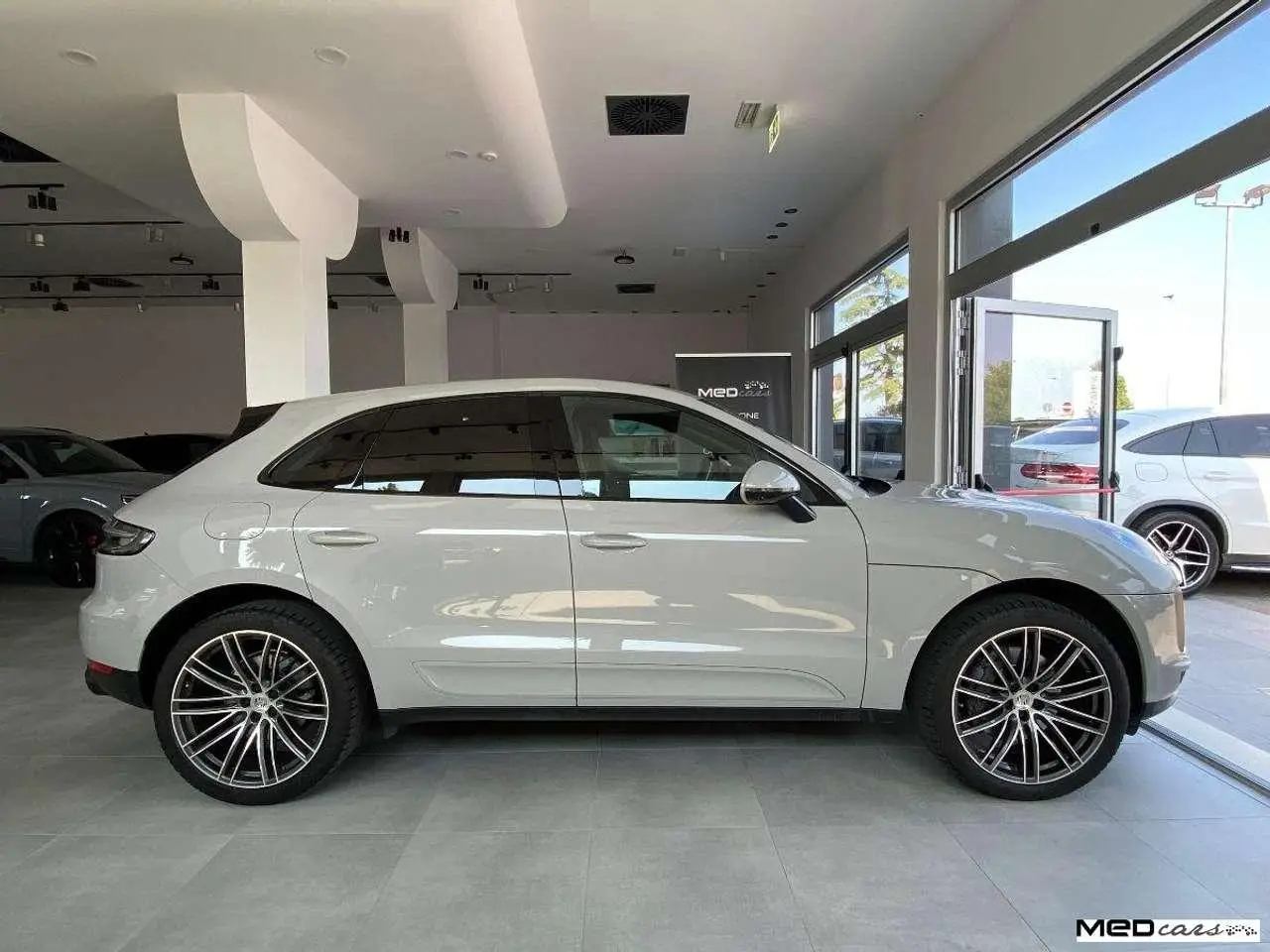 Photo 1 : Porsche Macan 2019 Petrol