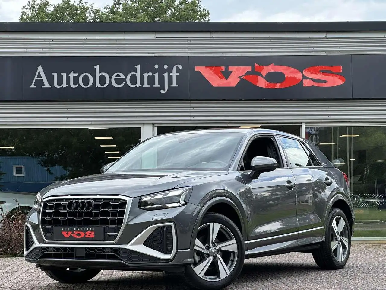 Photo 1 : Audi Q2 2021 Petrol