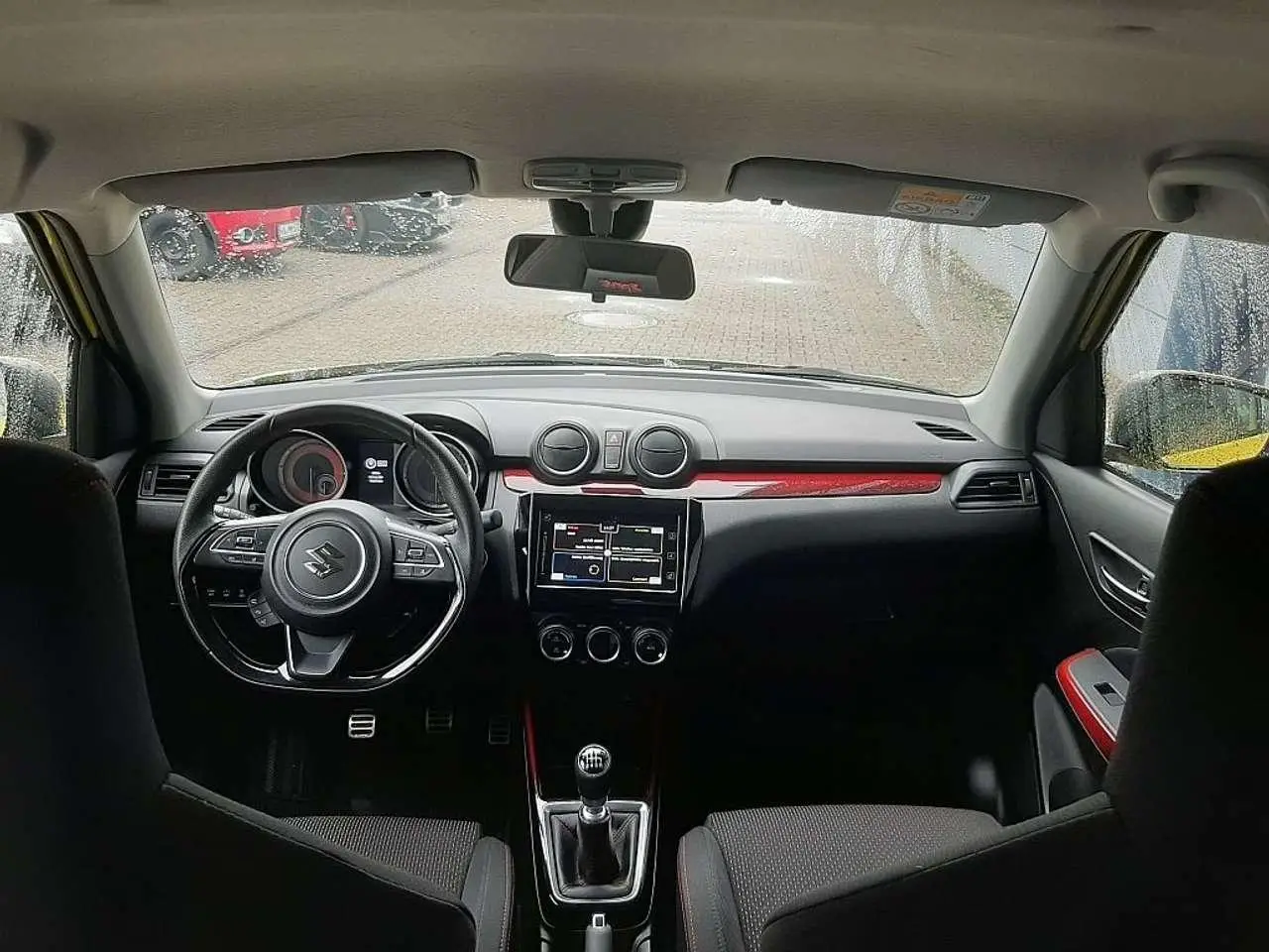 Photo 1 : Suzuki Swift 2021 Hybrid