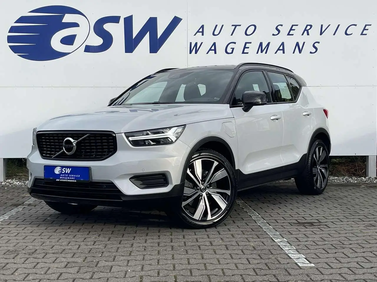 Photo 1 : Volvo Xc40 2021 Hybride