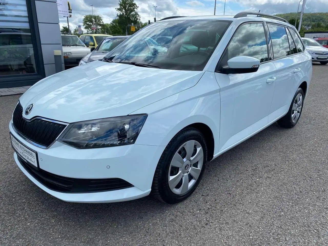 Photo 1 : Skoda Fabia 2017 Petrol