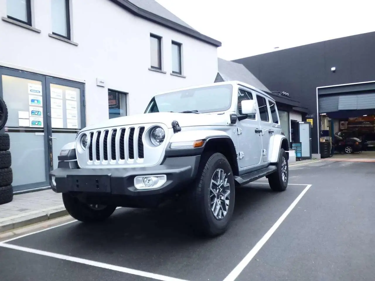 Photo 1 : Jeep Wrangler 2022 Hybrid