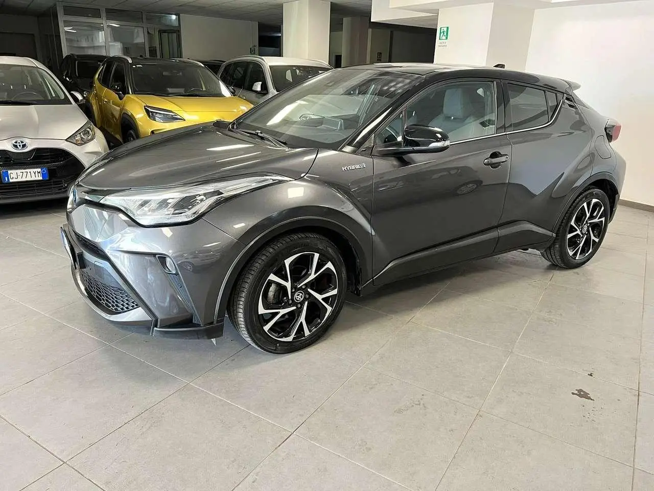 Photo 1 : Toyota C-hr 2019 Hybrid