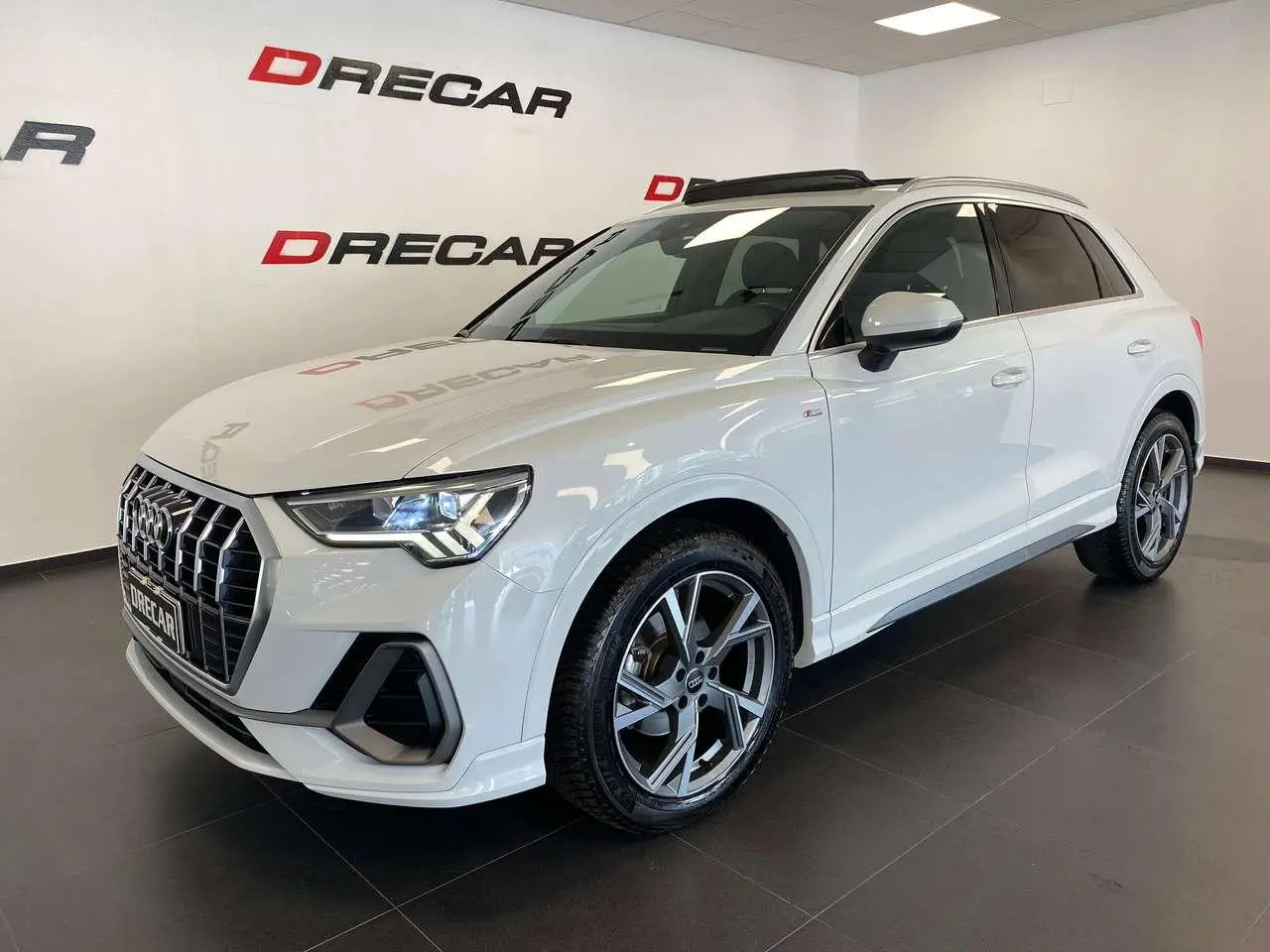 Photo 1 : Audi Q3 2018 Diesel