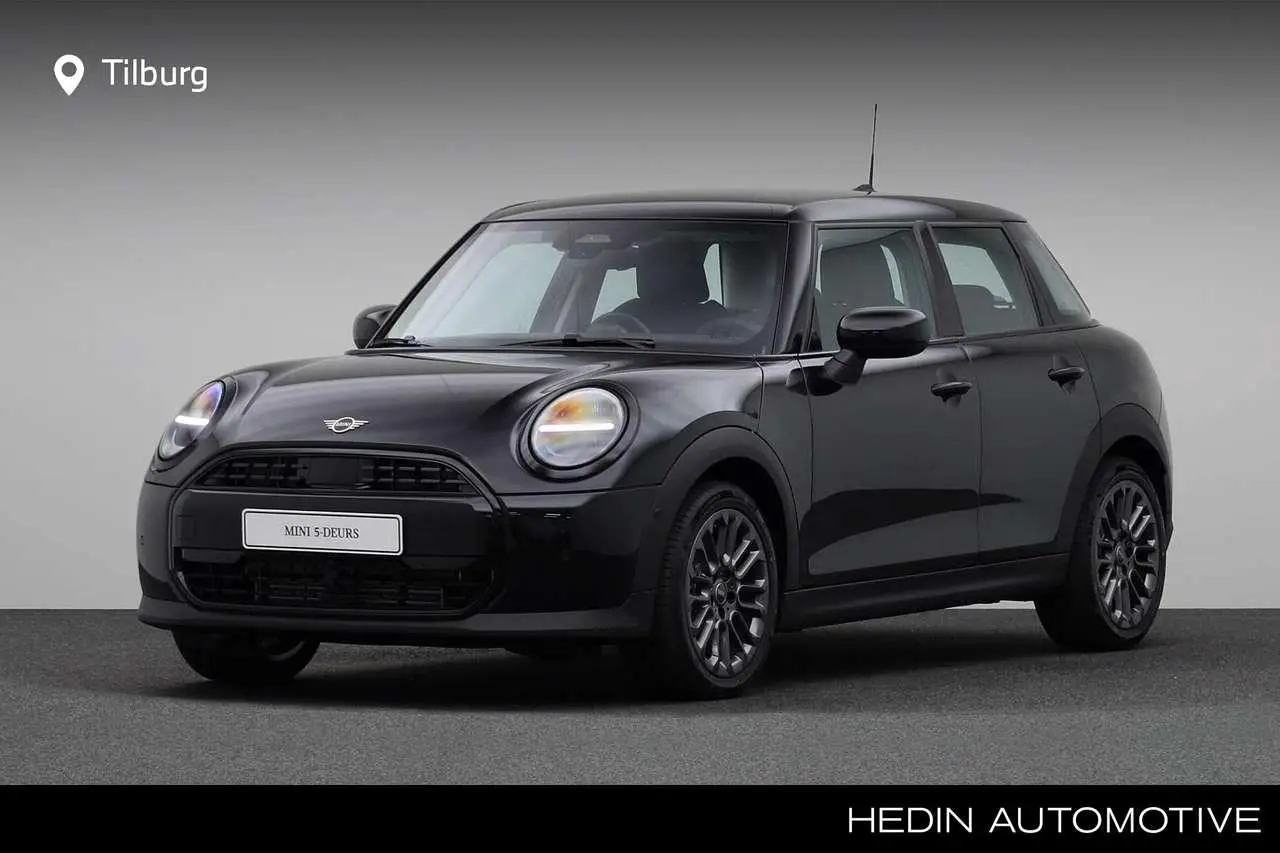 Photo 1 : Mini Cooper 2024 Petrol