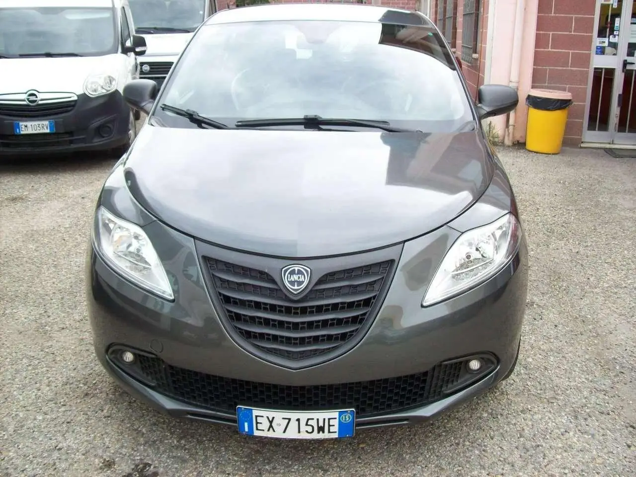 Photo 1 : Lancia Ypsilon 2015 Essence