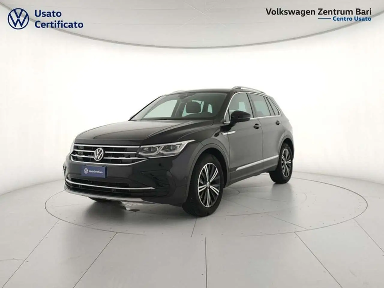 Photo 1 : Volkswagen Tiguan 2021 Petrol