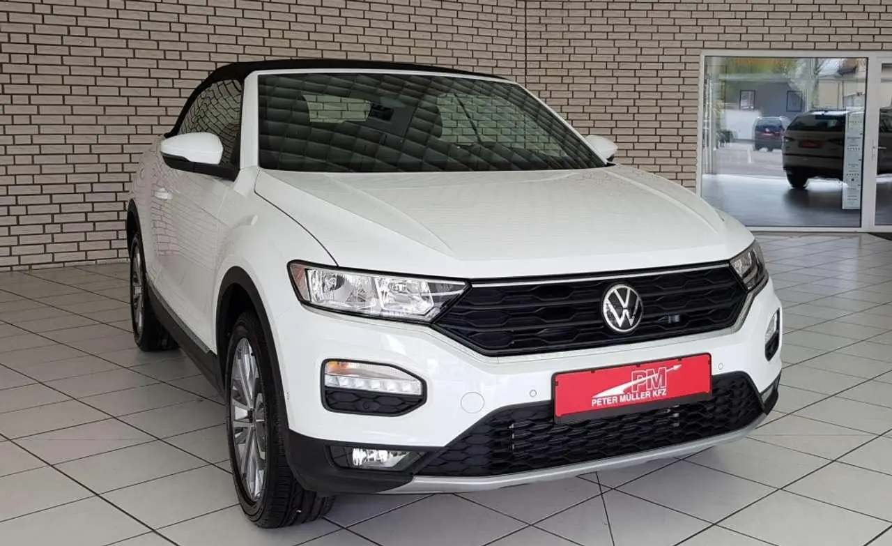 Photo 1 : Volkswagen T-roc 2021 Essence