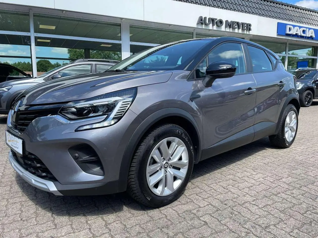 Photo 1 : Renault Captur 2023 Essence