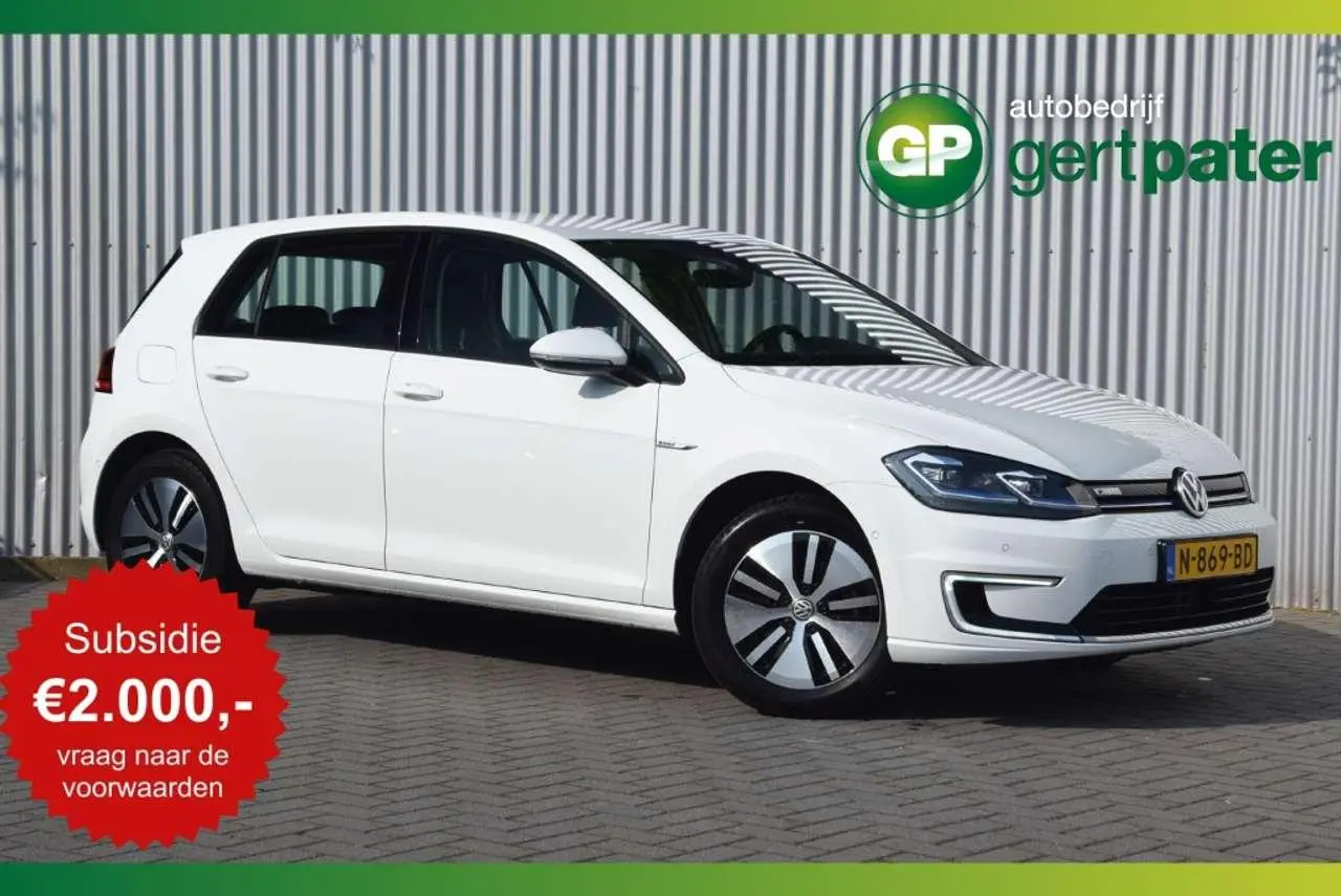 Photo 1 : Volkswagen Golf 2017 Electric