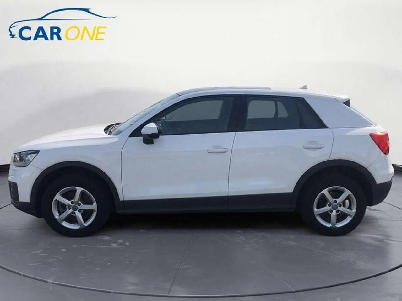 Photo 1 : Audi Q2 2018 Petrol