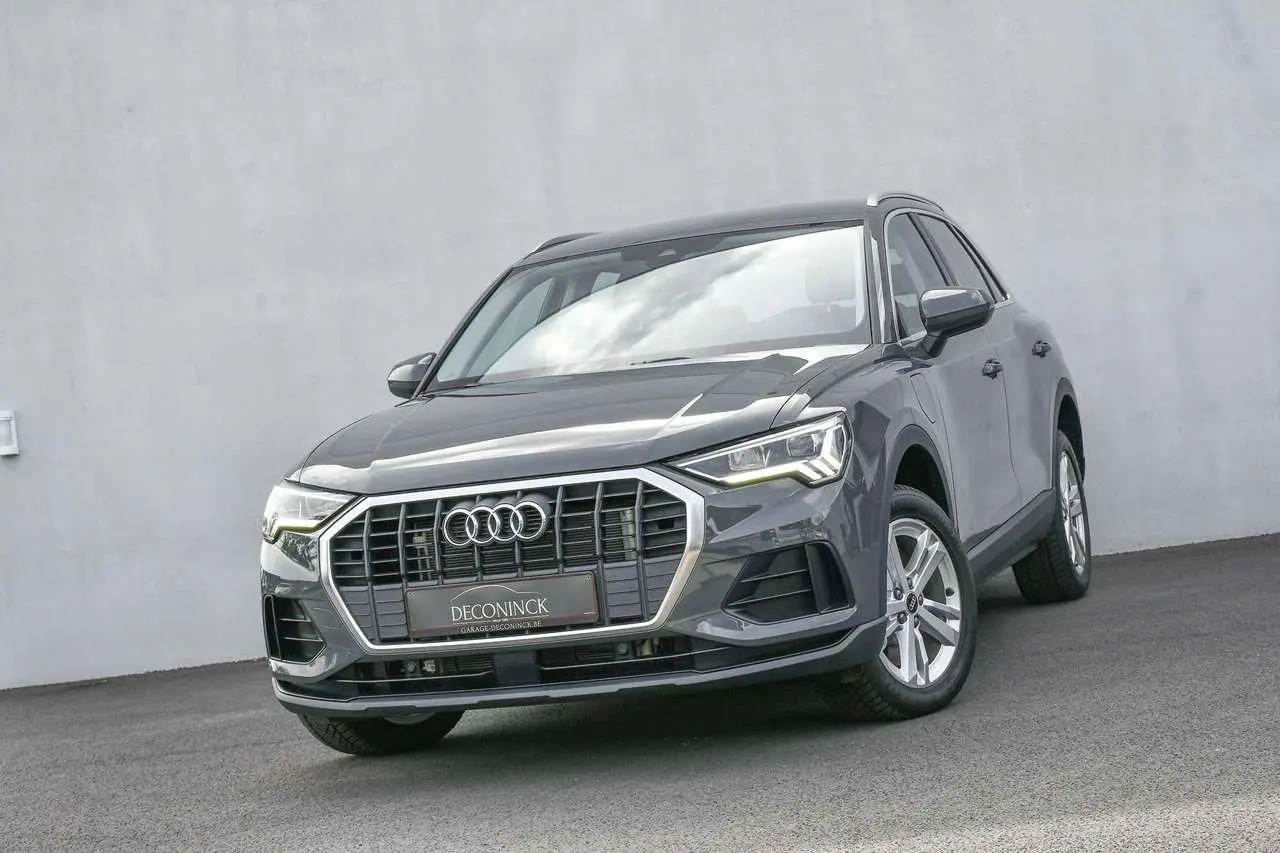 Photo 1 : Audi Q3 2022 Hybrid