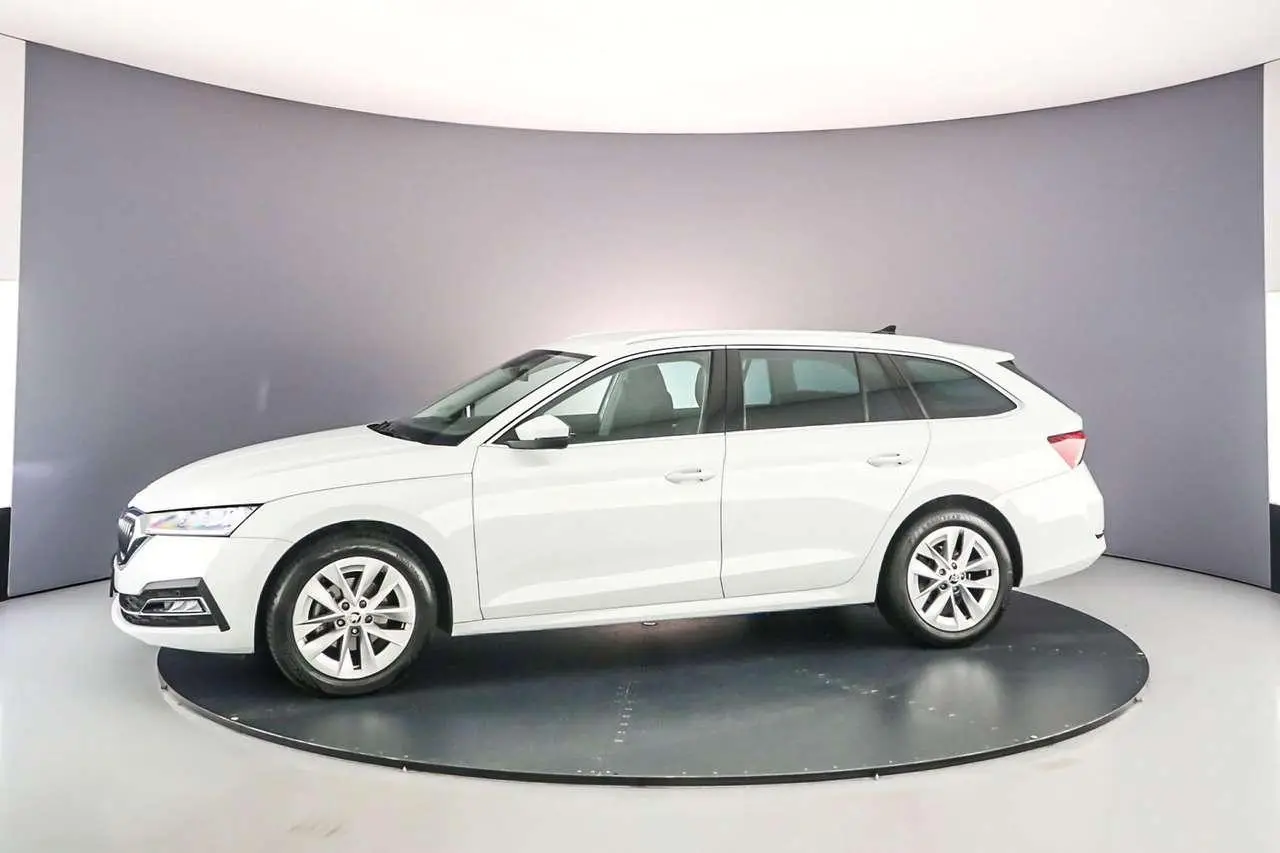 Photo 1 : Skoda Octavia 2021 Essence