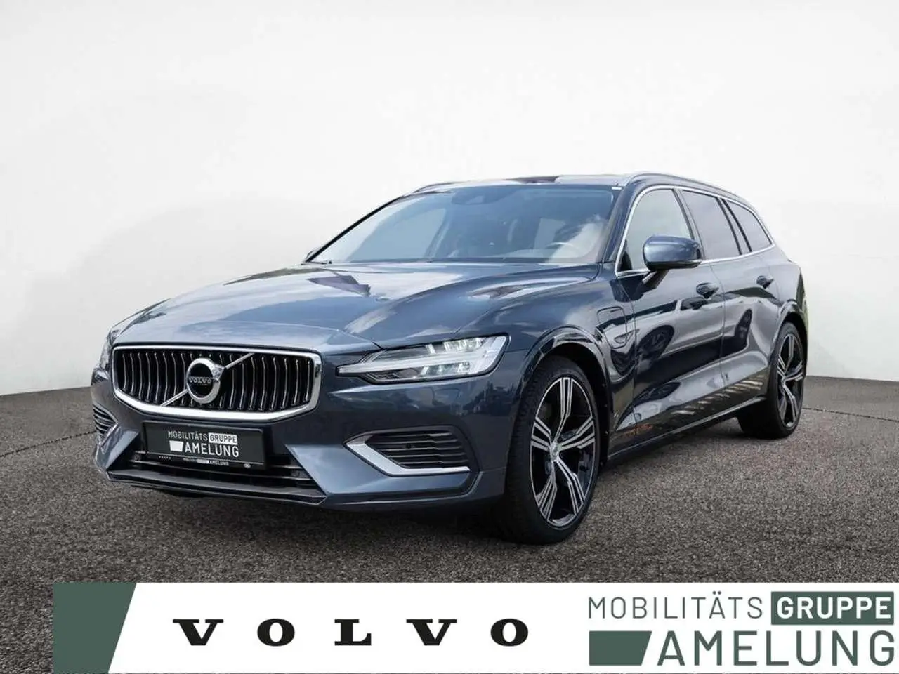 Photo 1 : Volvo V60 2020 Essence