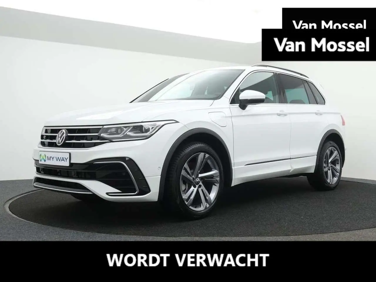 Photo 1 : Volkswagen Tiguan 2023 Hybride