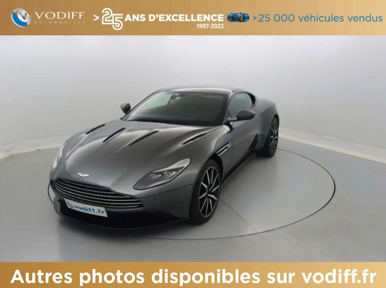 Photo 1 : Aston Martin Db11 2017 Essence