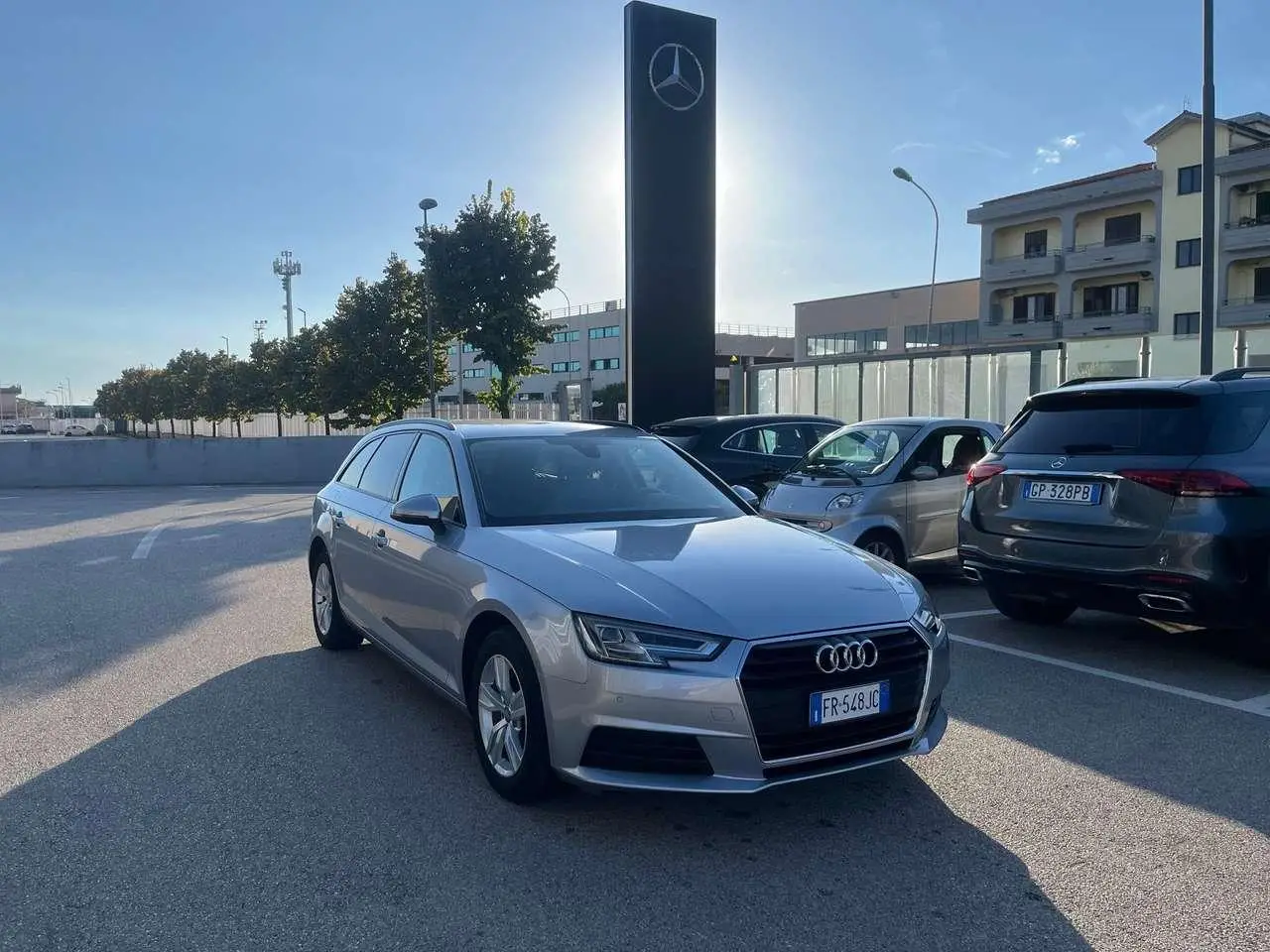 Photo 1 : Audi A4 2018 Diesel