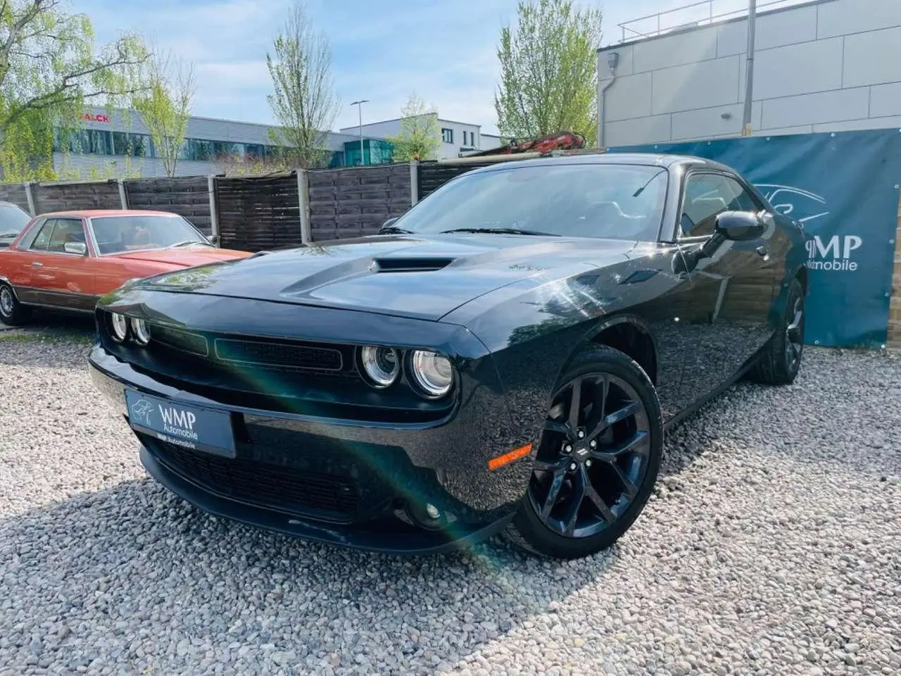 Photo 1 : Dodge Challenger 2020 Essence