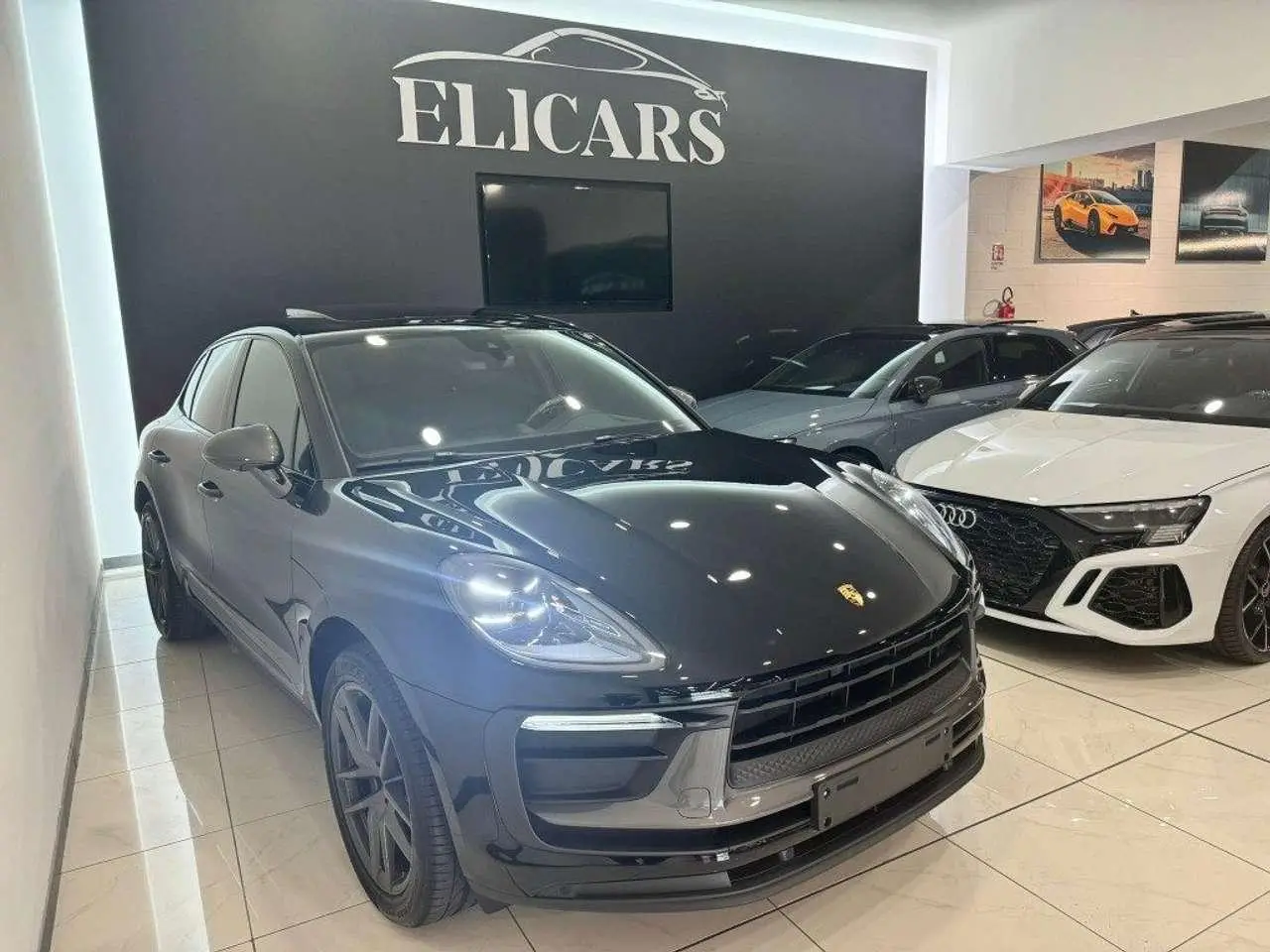 Photo 1 : Porsche Macan 2024 Petrol