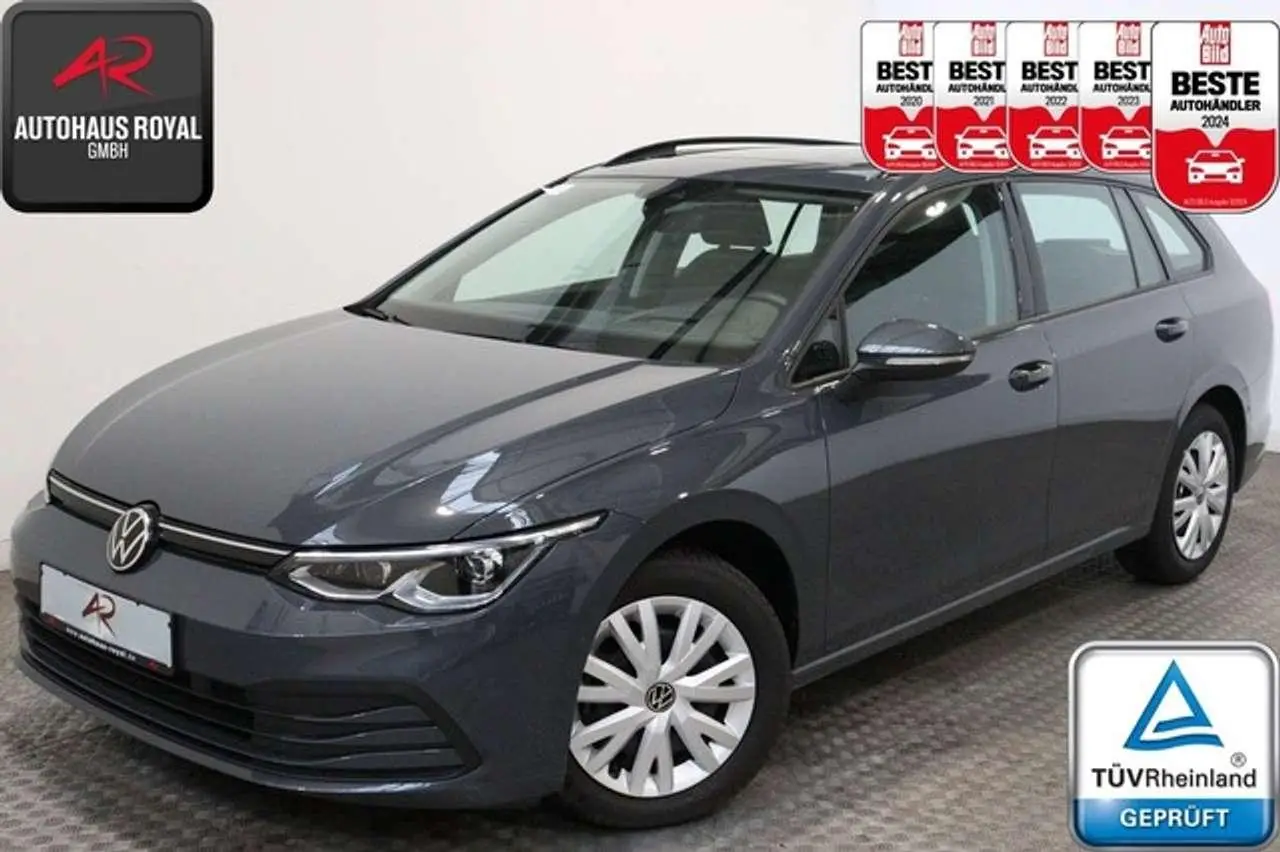 Photo 1 : Volkswagen Golf 2021 Essence