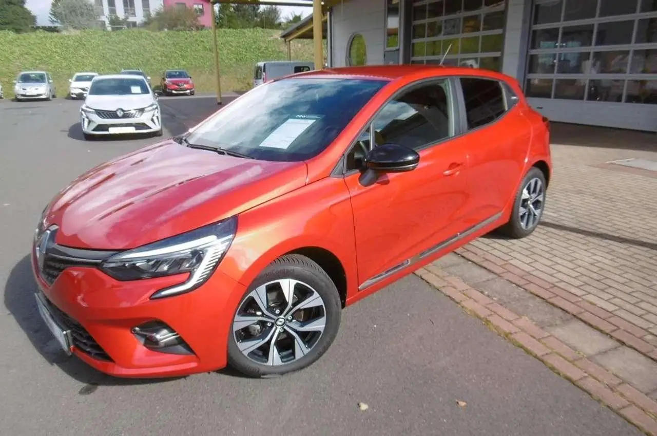 Photo 1 : Renault Clio 2023 Petrol