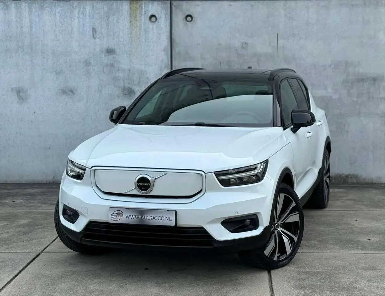 Photo 1 : Volvo Xc40 2020 Electric