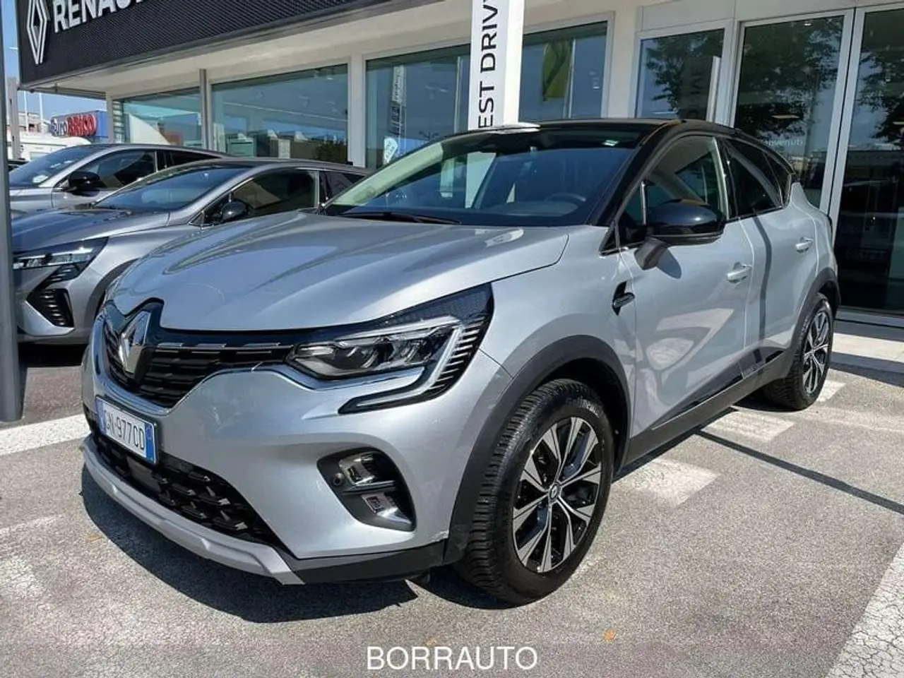 Photo 1 : Renault Captur 2023 Essence