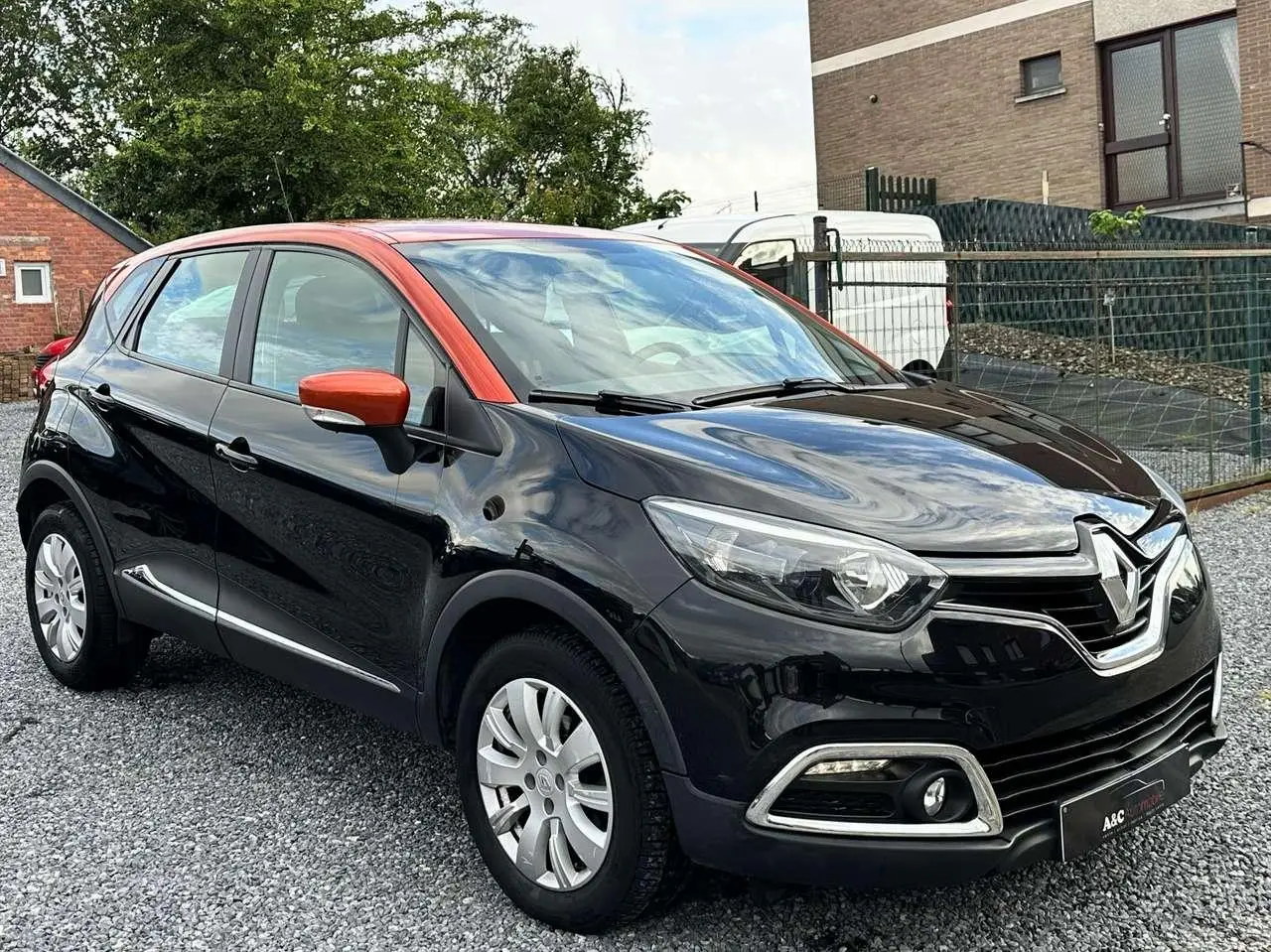 Photo 1 : Renault Captur 2016 Petrol