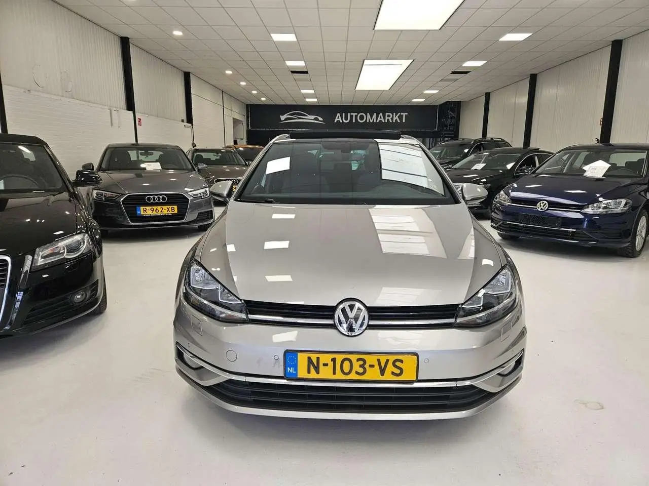 Photo 1 : Volkswagen Golf 2019 Diesel