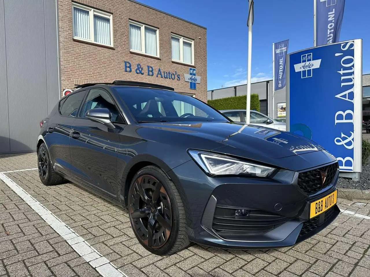 Photo 1 : Cupra Leon 2022 Hybride