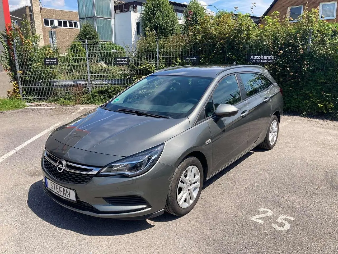 Photo 1 : Opel Astra 2018 Diesel