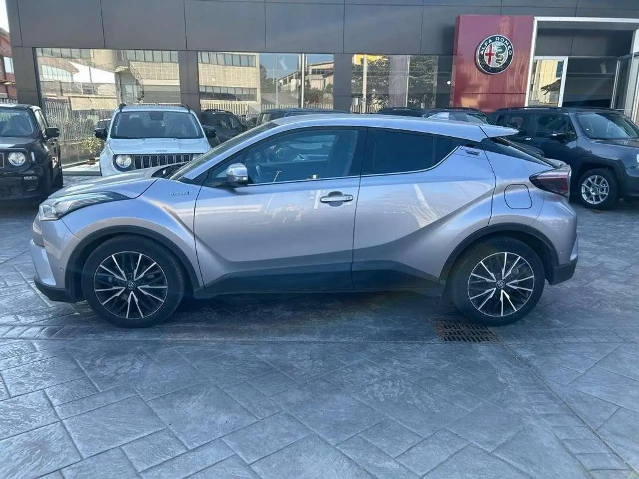 Photo 1 : Toyota C-hr 2019 Hybride